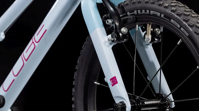 Cube Numove 160 in White / Pink-2